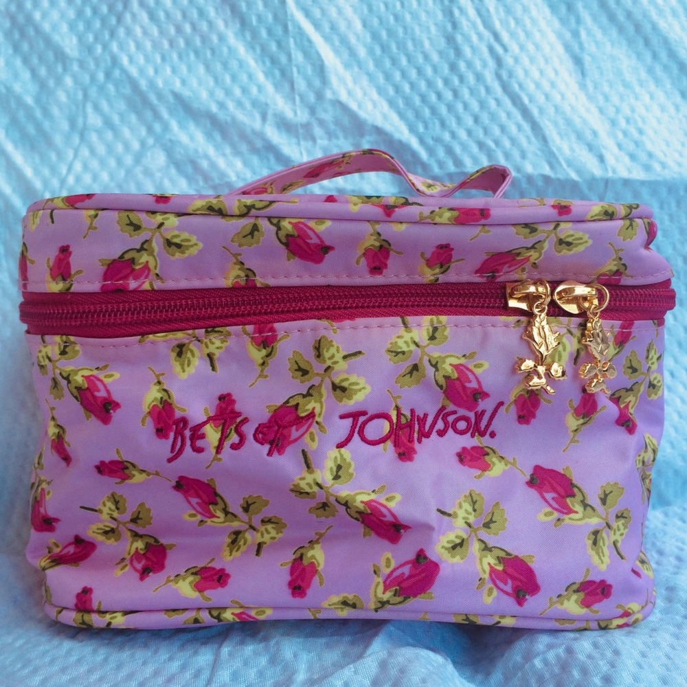 Betsey Johnson travel makeup bag